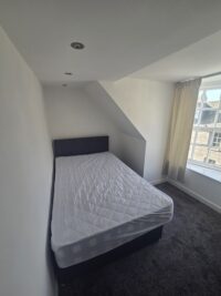 31 F Marischal St 5